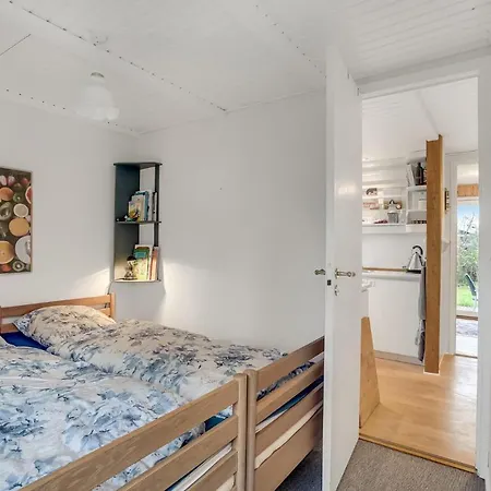 3 Bedroom Beautiful In Feriehus *